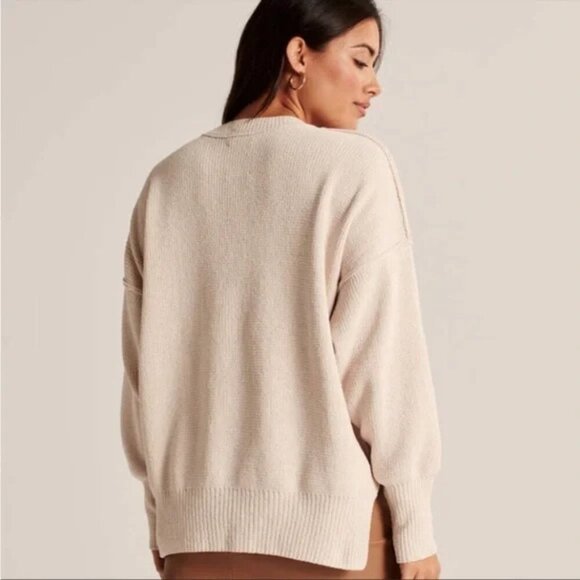 Abercrombie & Fitch Cream Oversized Crewneck Sweater  - 35618 - Picture 2 of 15
